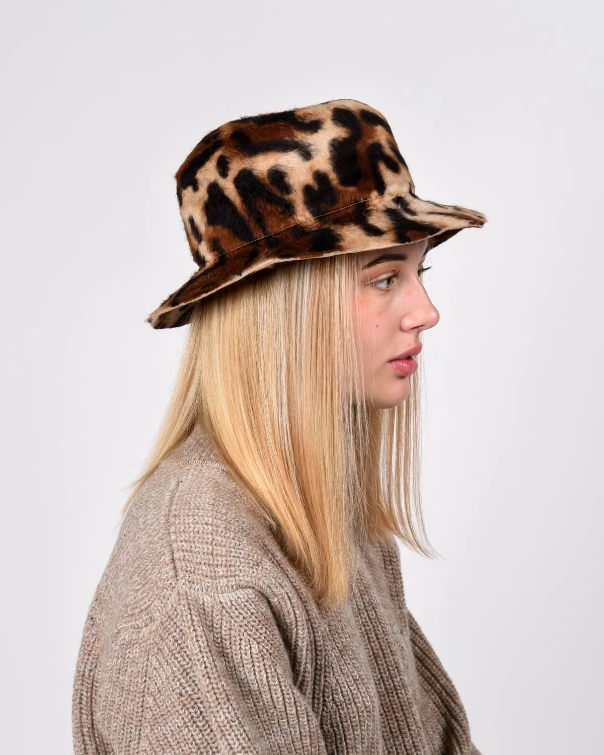 Bucket hat - tiger shag felt