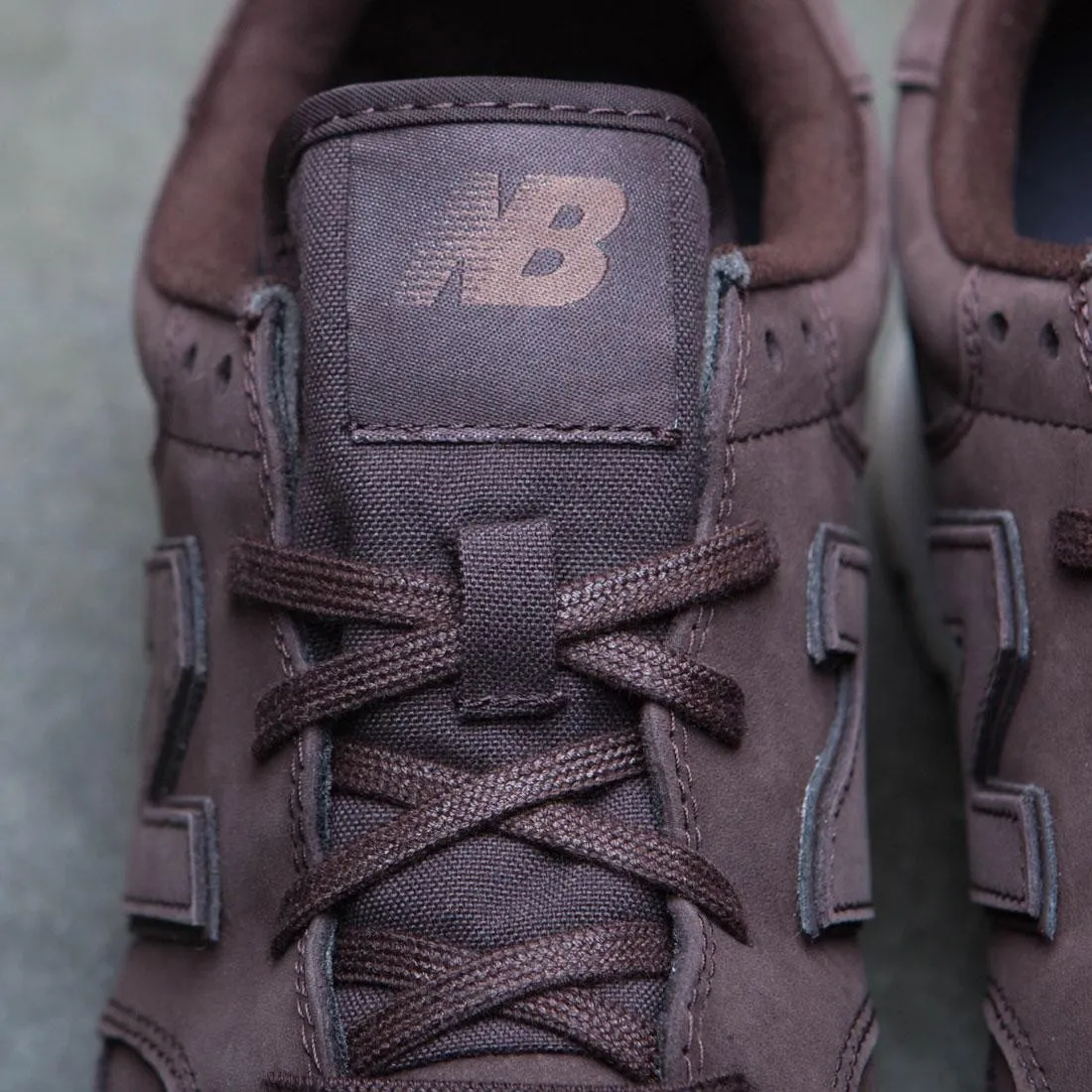 New Balance Men 520 U520BJ (brown)