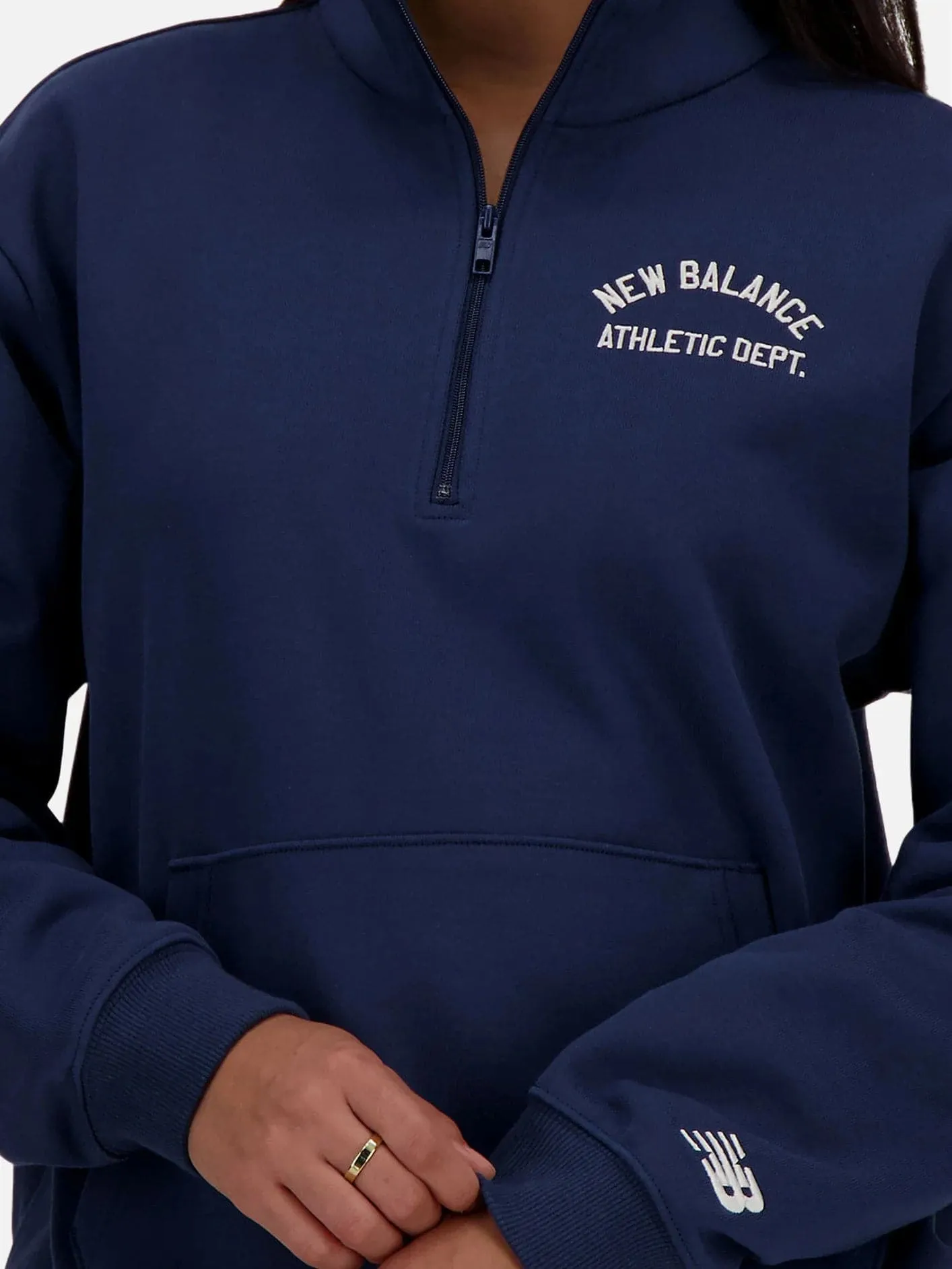 NEW BALANCE Sportswear's Greatest Hit Quarter Zip - Navy