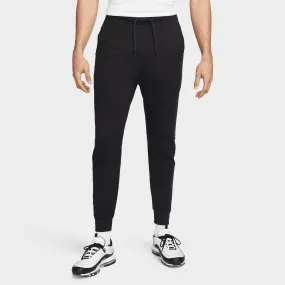 Nike Sportswear Tech Fleece Lightweight Slim Fit Joggers / Black