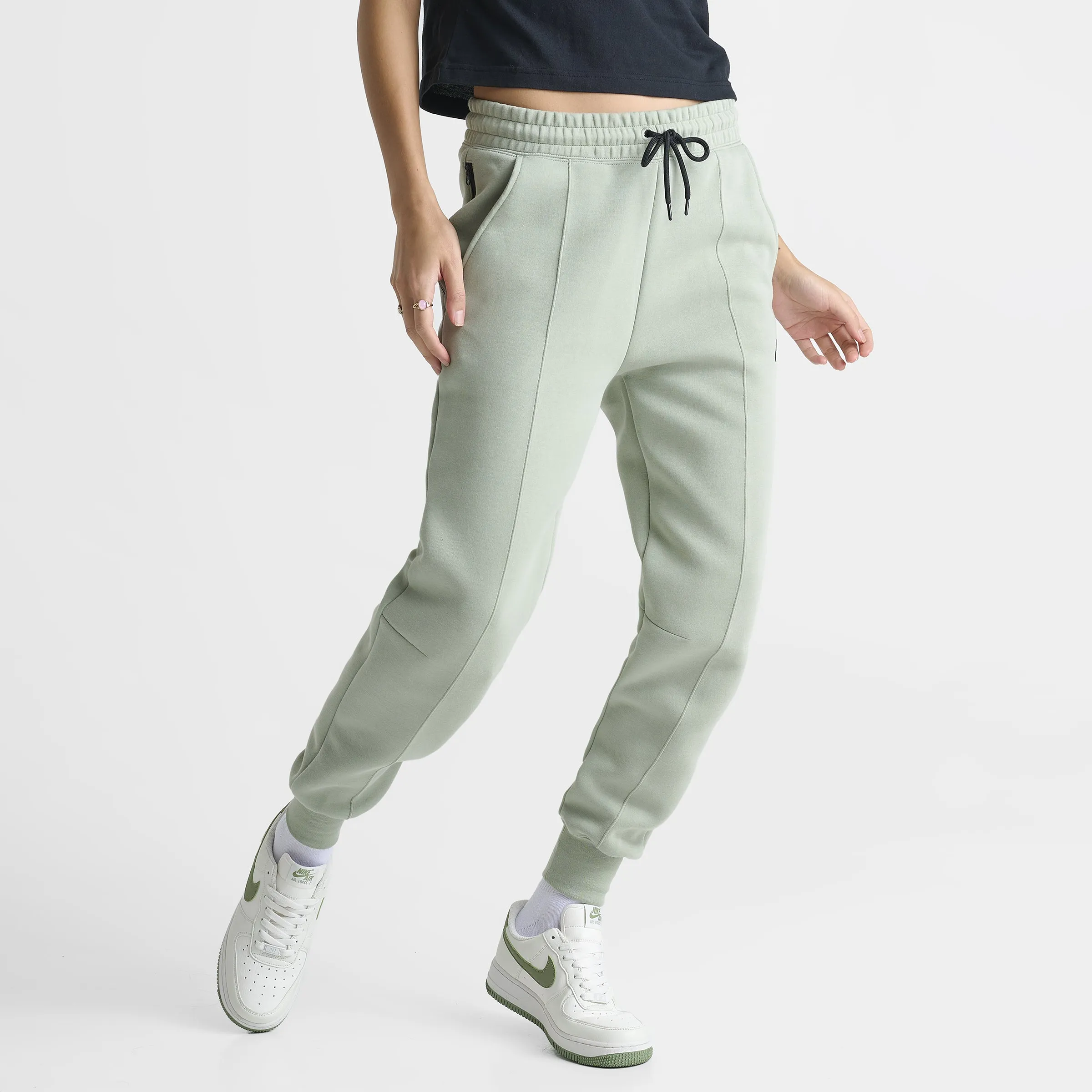 Nike Sportswear Women's Mid Rise Tech Fleece Joggers Jade Horizon / Black