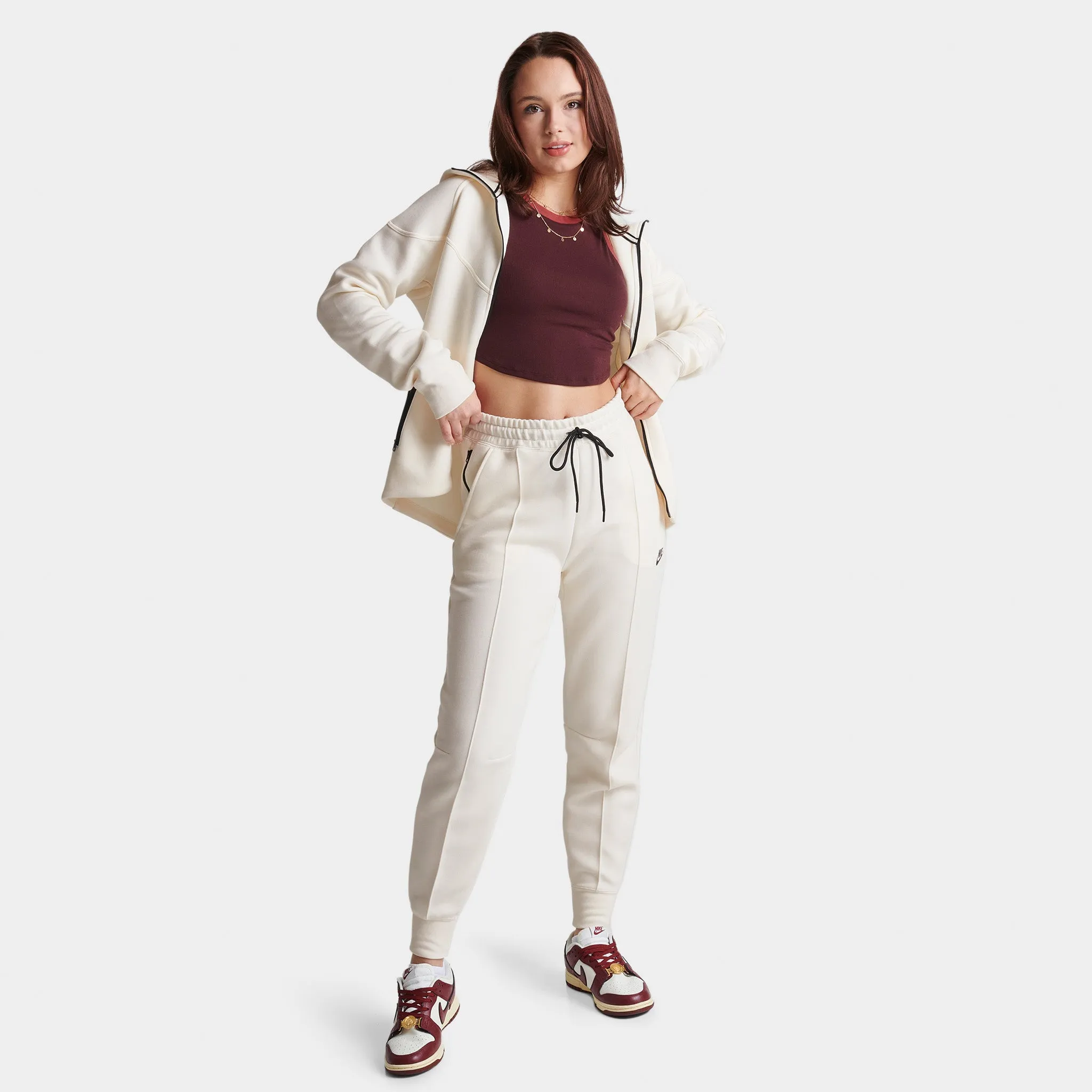 Nike Sportswear Women's Tech Fleece Mid-Rise Joggers Pale Ivory / Black