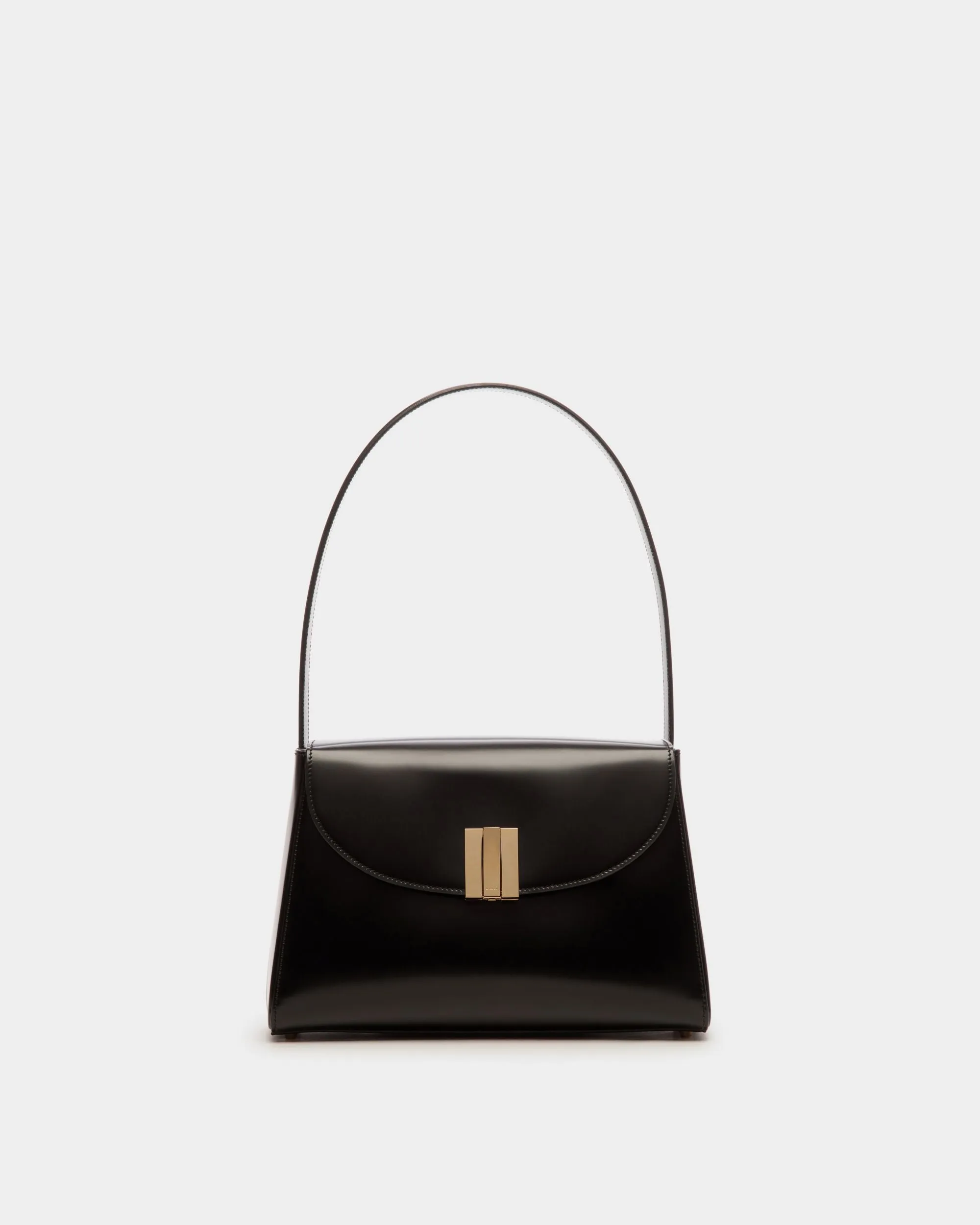 Ollam Shoulder Bag in Black Brushed Leather