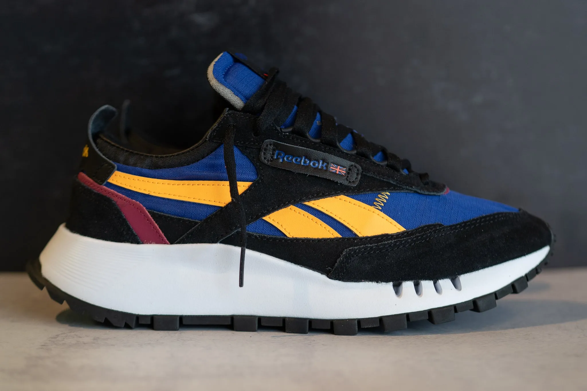 Reebok CL Legacy (Black/Poison)