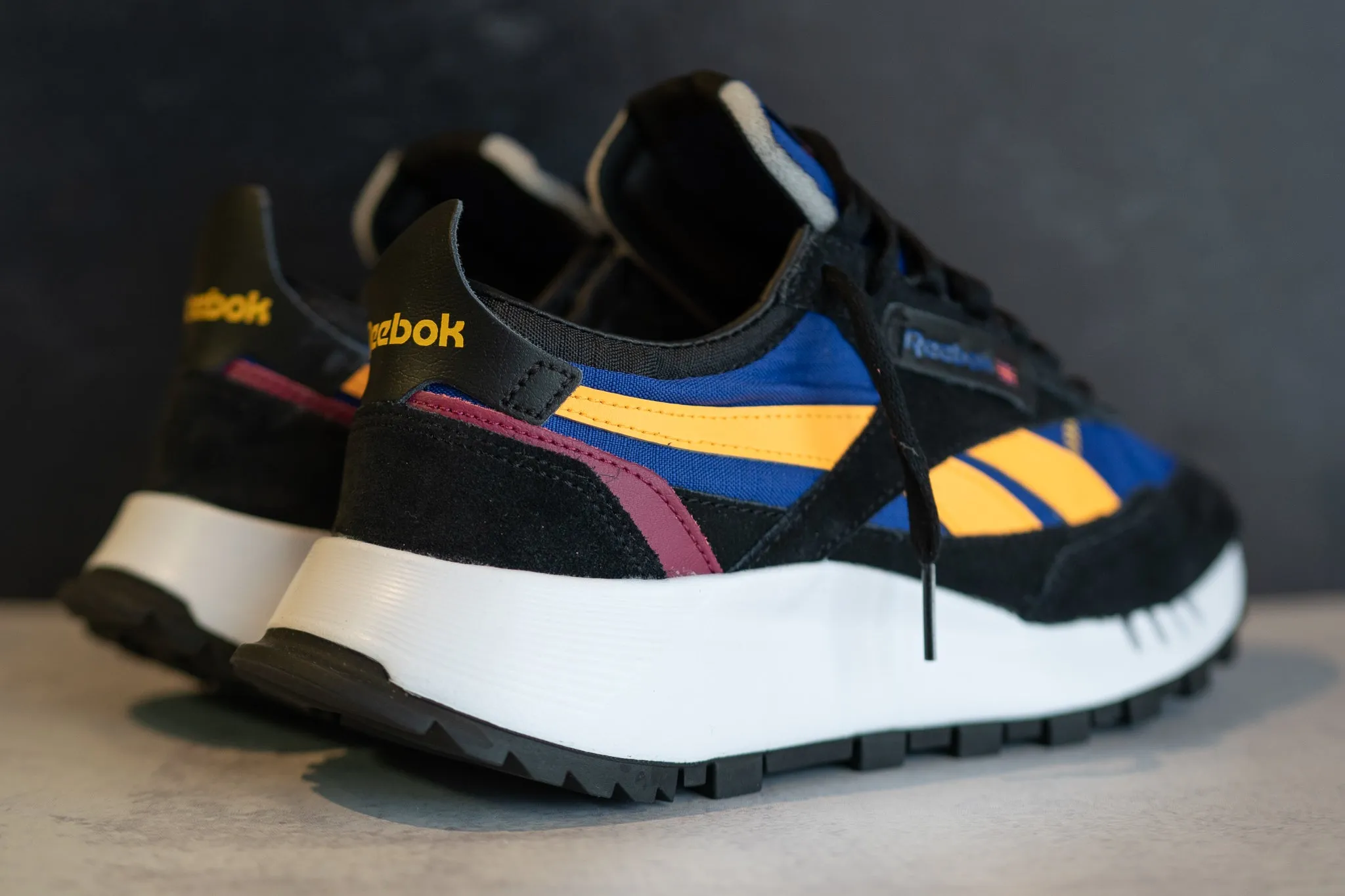 Reebok CL Legacy (Black/Poison)