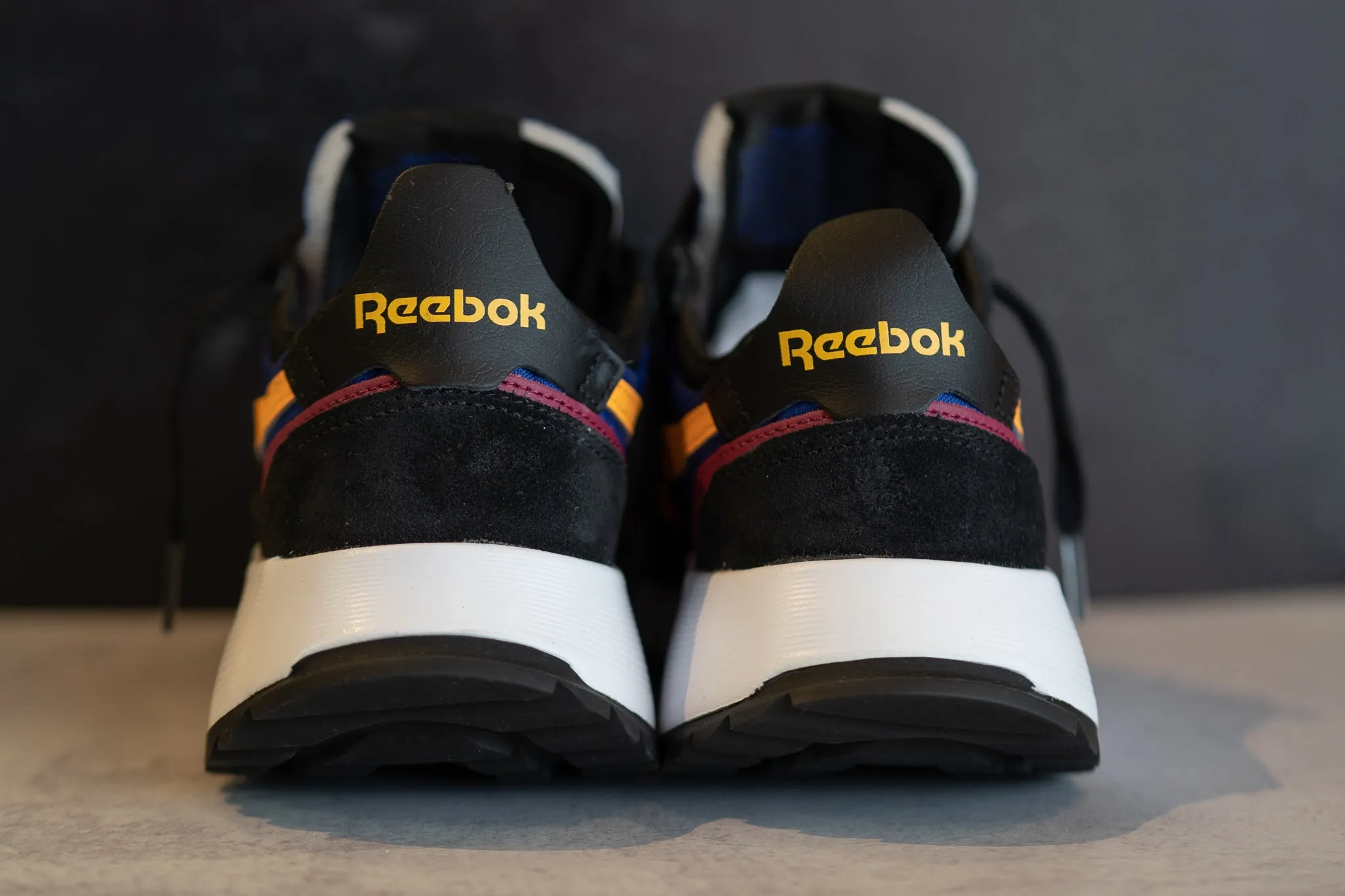 Reebok CL Legacy (Black/Poison)