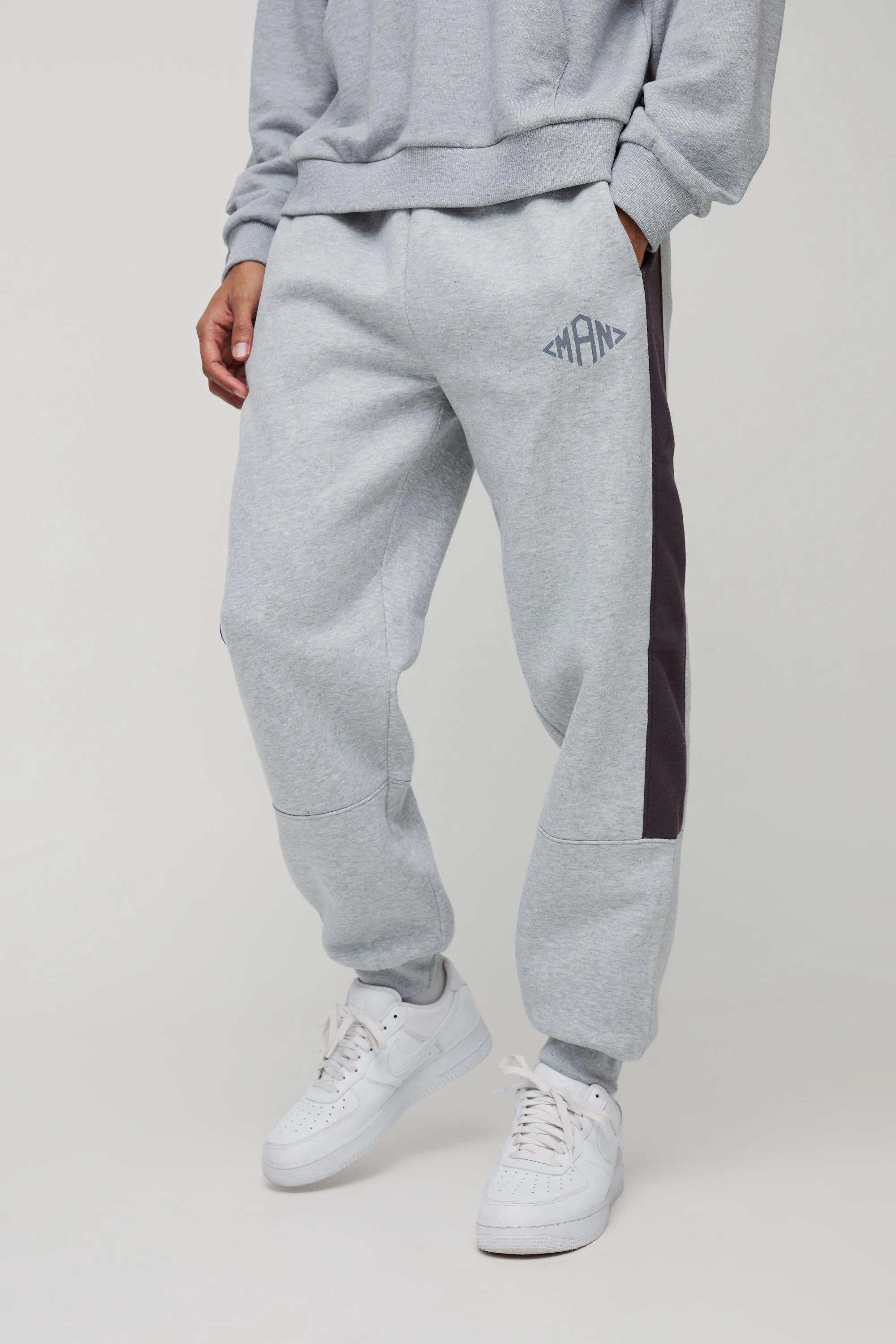 Regular Fit Man Diamond Colour Block Joggers